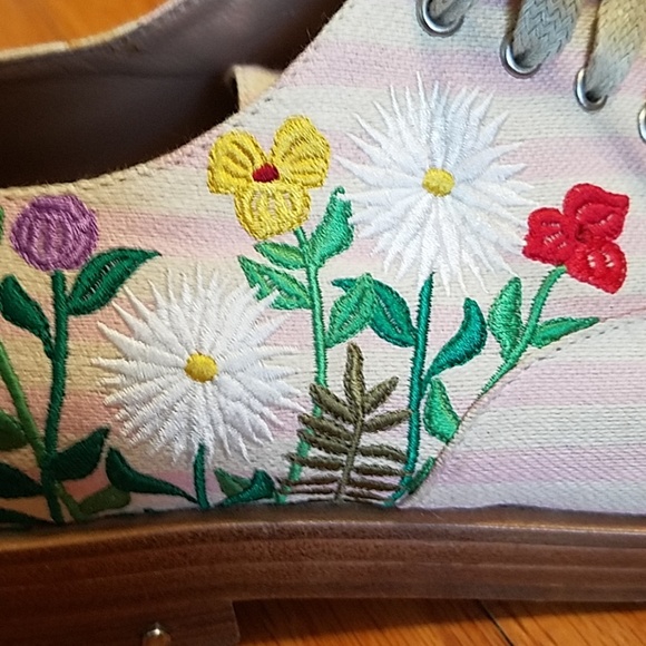 Laurence Dacade Floral Embroidered Shoes - Picture 6 of 10